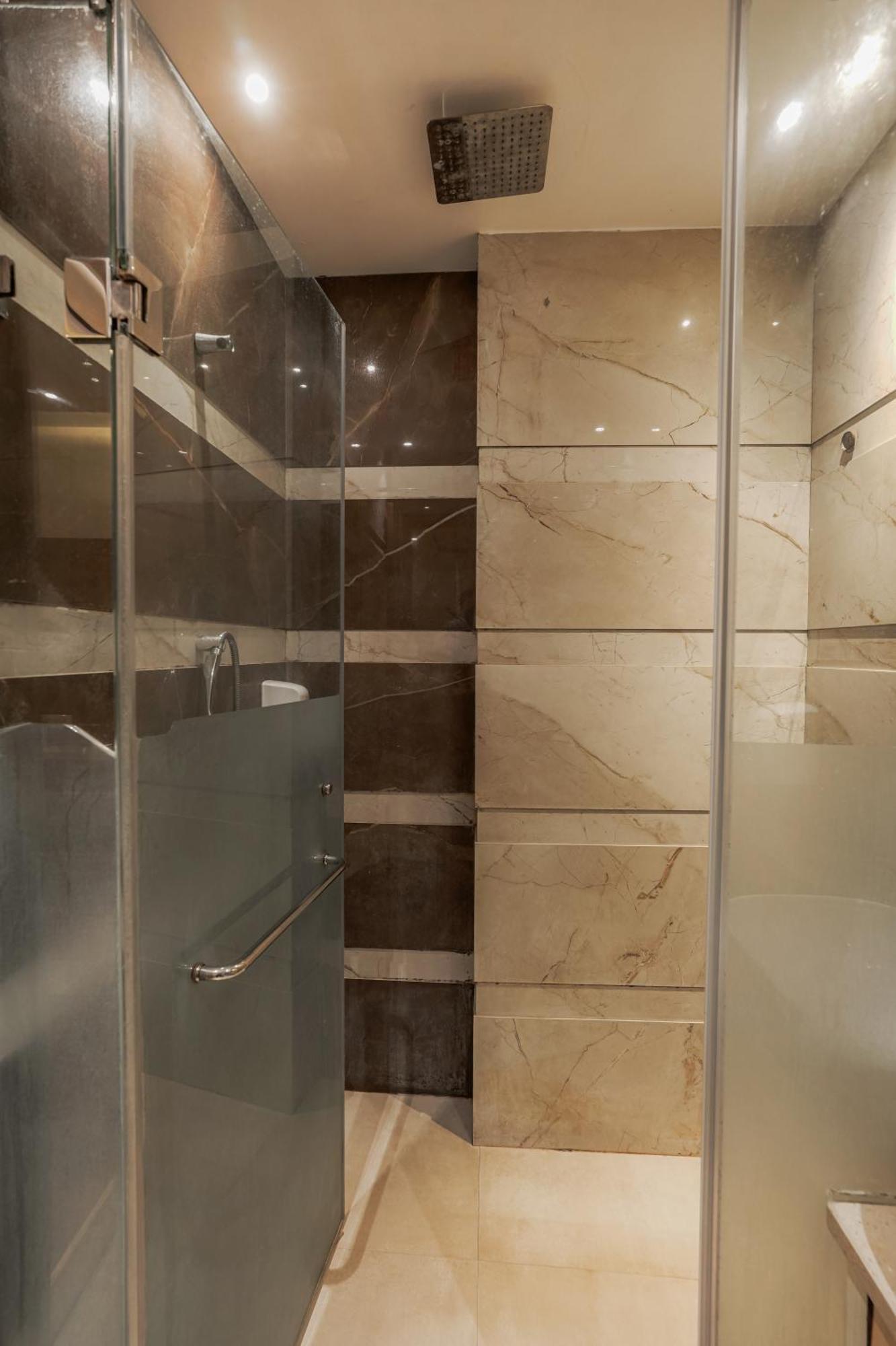 אמריצר Csjs Inn Hotel מראה חיצוני תמונה