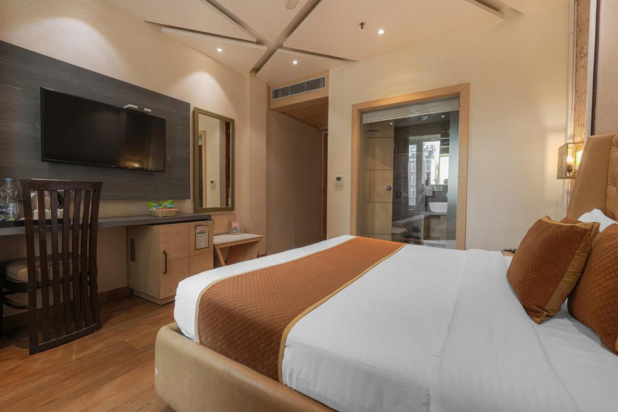 אמריצר Csjs Inn Hotel מראה חיצוני תמונה